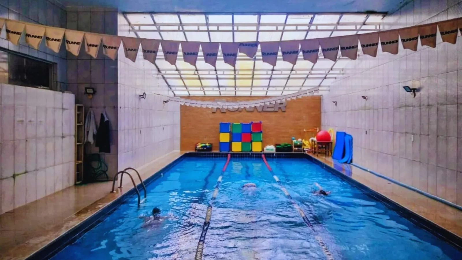 natacao unidade acedemia runner saude